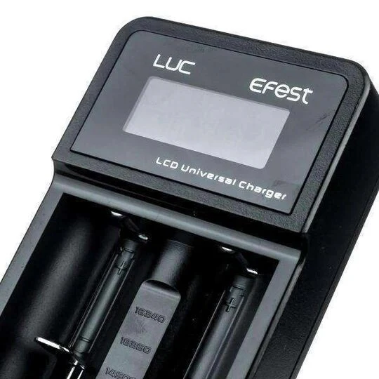 Efest LUC V2 LCD USB Charger Battery Charger - Image 3